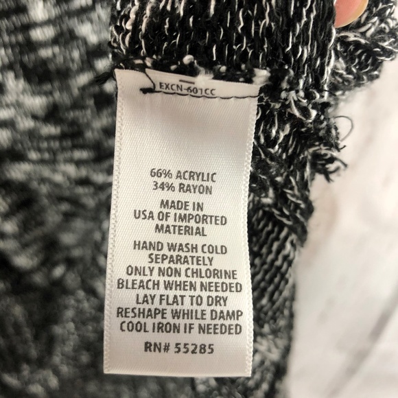 EXPRESS SLEEVELESS CROSHET SWEATER L/G - Picture 8 of 8